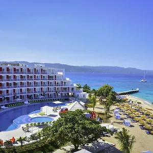 Grand Decameron Cornwall Beach, A Trademark Курортный комплекс